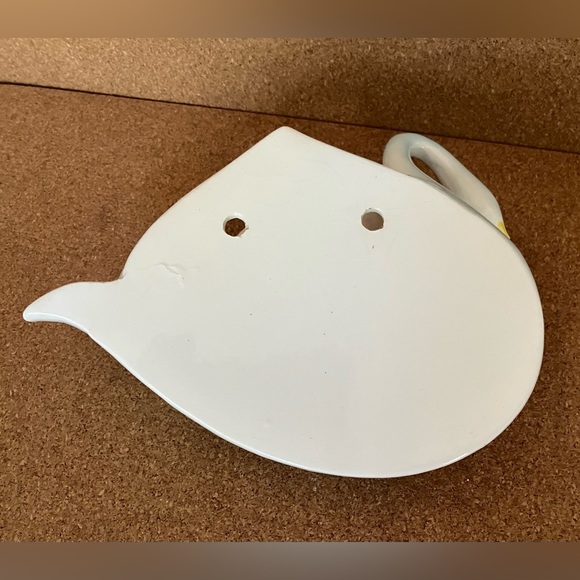 Vintage Blue and White Swan Wall Pocket - Picture 2 of 6